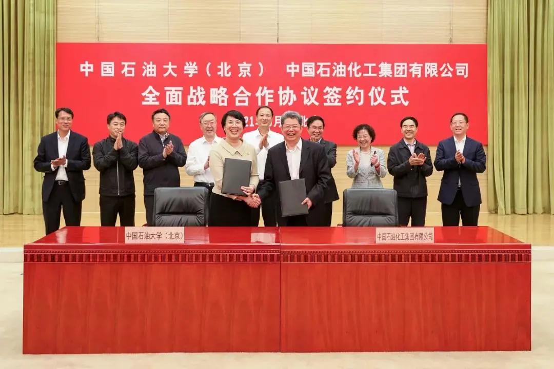 50c660a95c0f4561854ea6c8449ead77.jpg 50c660a95c0f4561854ea6c8449ead77.jpg