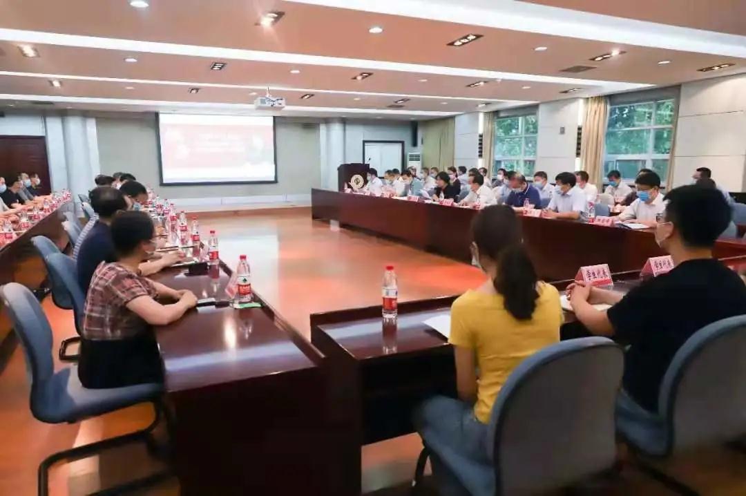 07ea97ec2f0045aa943a7da8848c7c6f.jpg 07ea97ec2f0045aa943a7da8848c7c6f.jpg