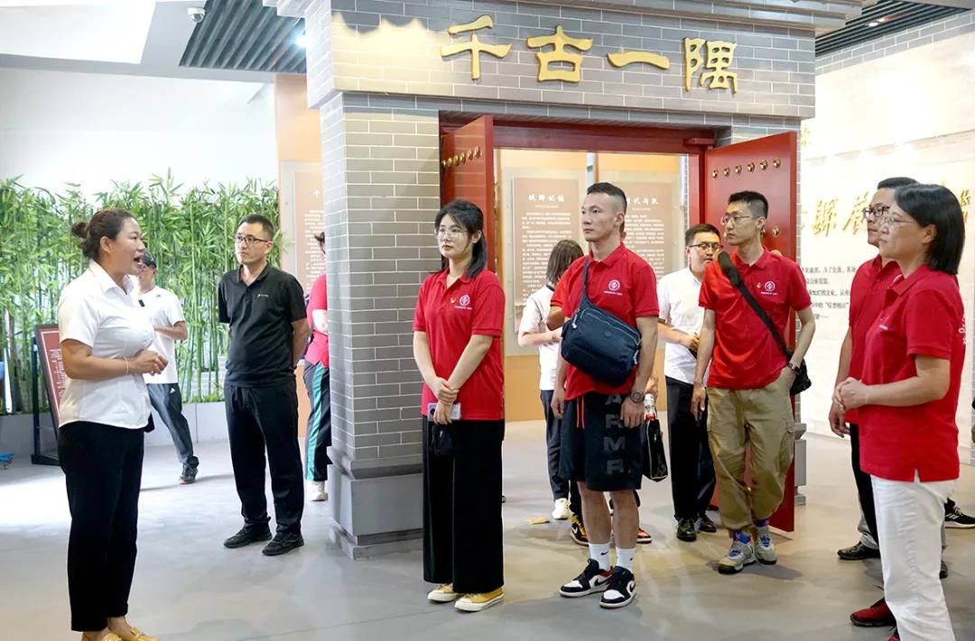 f83463c6258545b3b66d9ca02230905b.jpg f83463c6258545b3b66d9ca02230905b.jpg