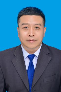 黄中伟.png