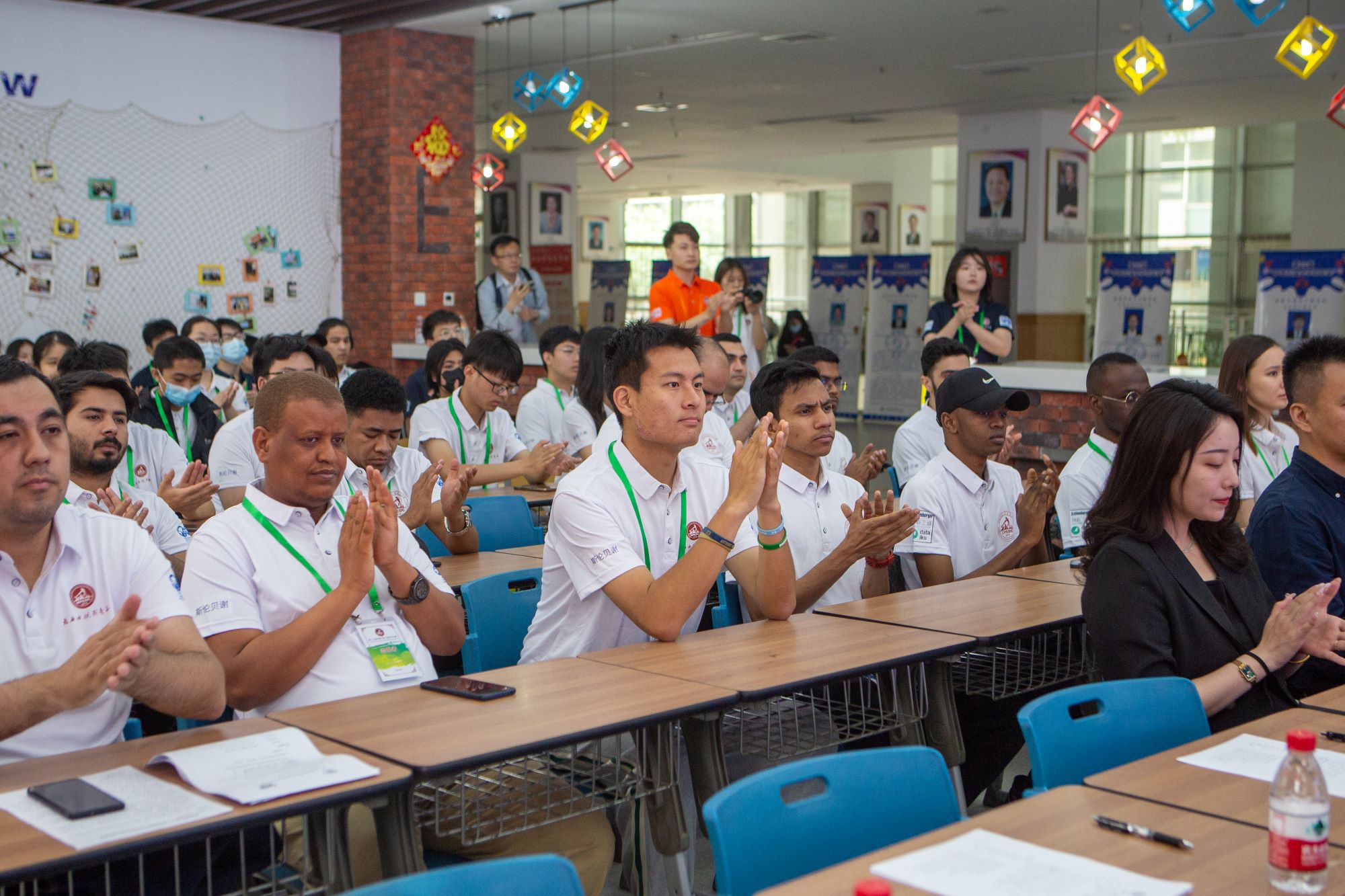 8 SPEaking公开课 调整.jpg