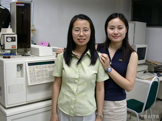 yanxiaolin-2.jpg yanxiaolin-2.jpg