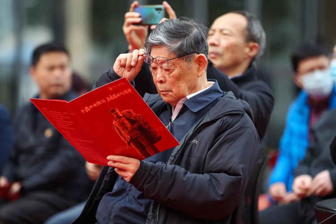 c728f6e9062e4072aa6878e0d005986b.jpg c728f6e9062e4072aa6878e0d005986b.jpg