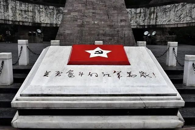 7fecb84e7a35453a8f41886f172e78b6.jpg 7fecb84e7a35453a8f41886f172e78b6.jpg