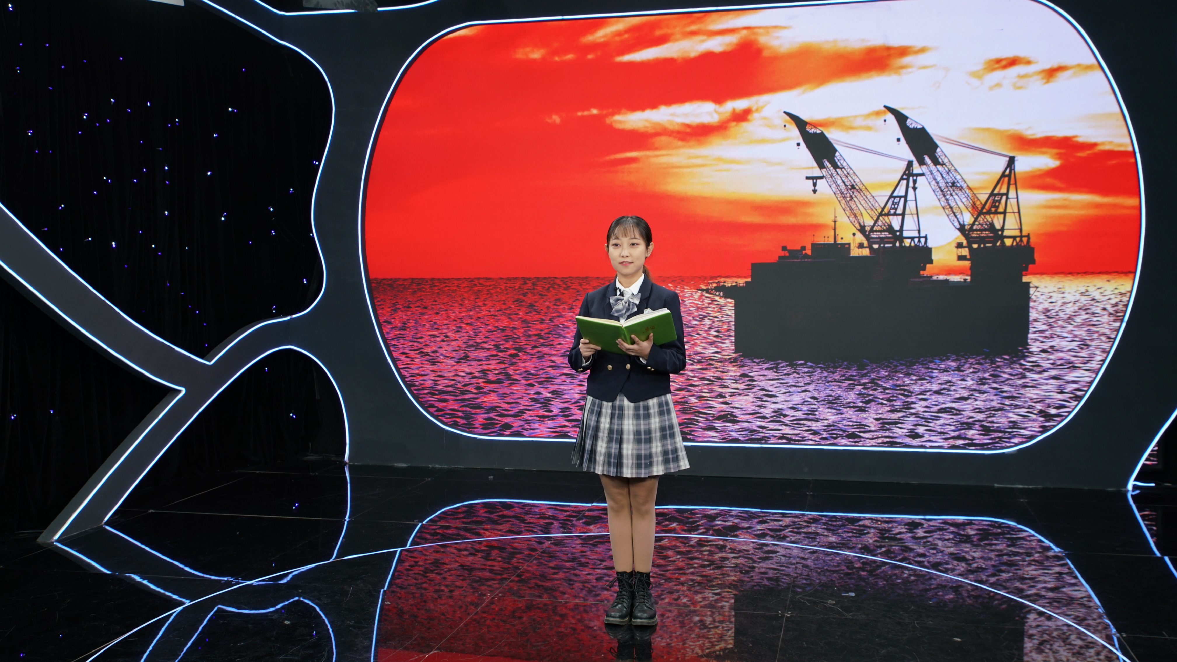 bda076e95476478193748d447f33ce97.jpg bda076e95476478193748d447f33ce97.jpg