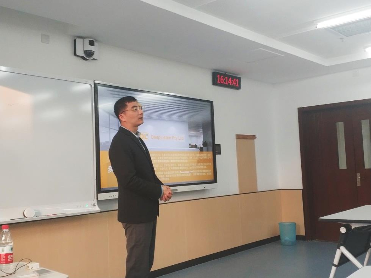 C:\Users\cxf\AppData\Local\Temp\WeChat Files\c54a0d87bb3dcb9fd6314d1b80cd735.jpg