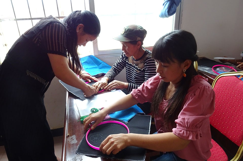 12b1007754b44f3796d4d1dda7fb6b42.jpg 12b1007754b44f3796d4d1dda7fb6b42.jpg