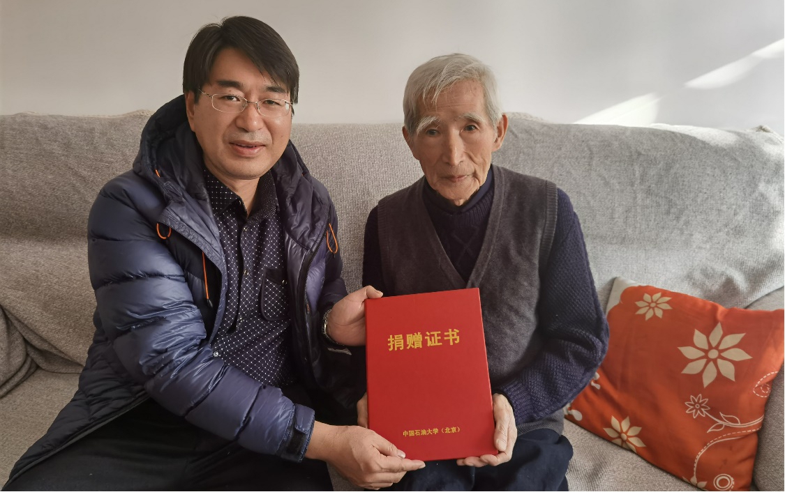 24d5bfd617864b138be3665d3110404d.jpg 24d5bfd617864b138be3665d3110404d.jpg