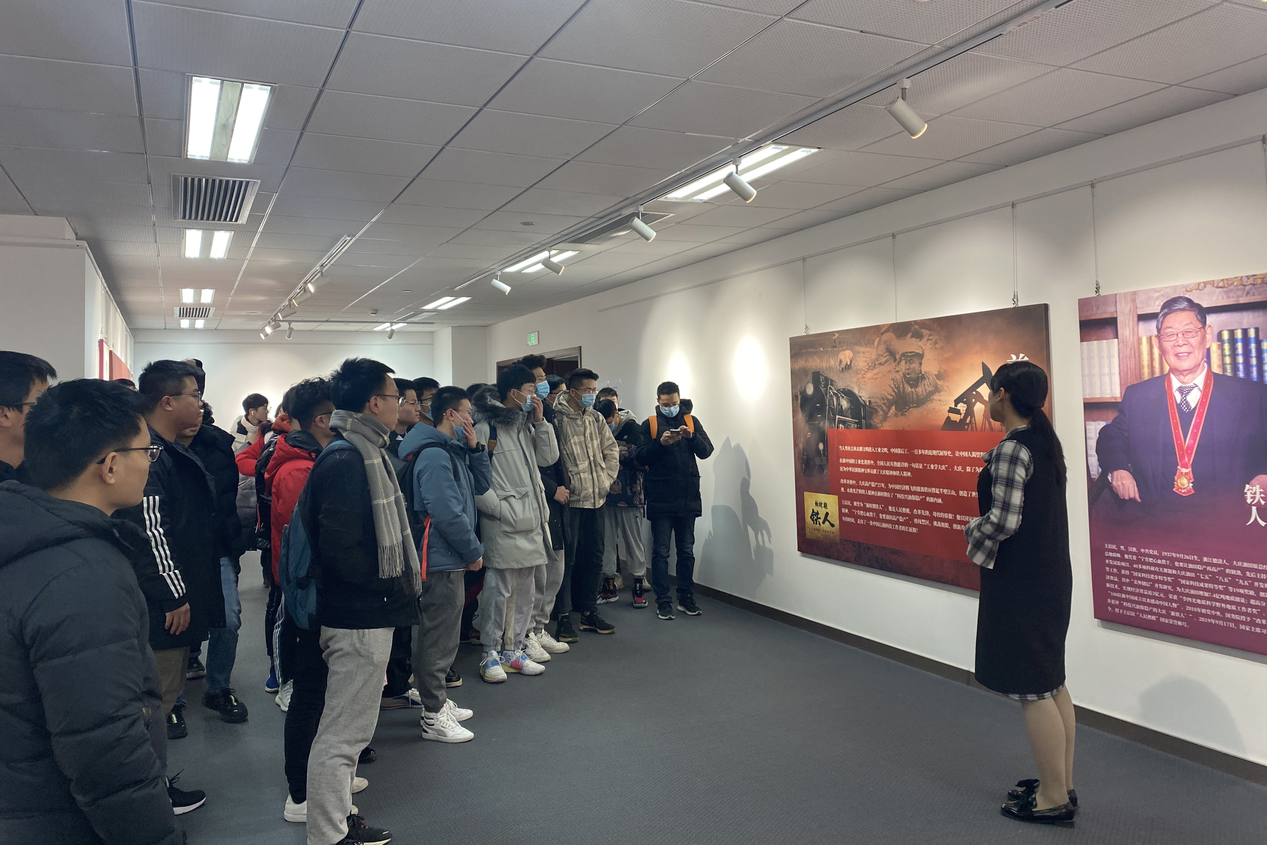 81754ed70fb9426293227ab686388d74.jpg 81754ed70fb9426293227ab686388d74.jpg