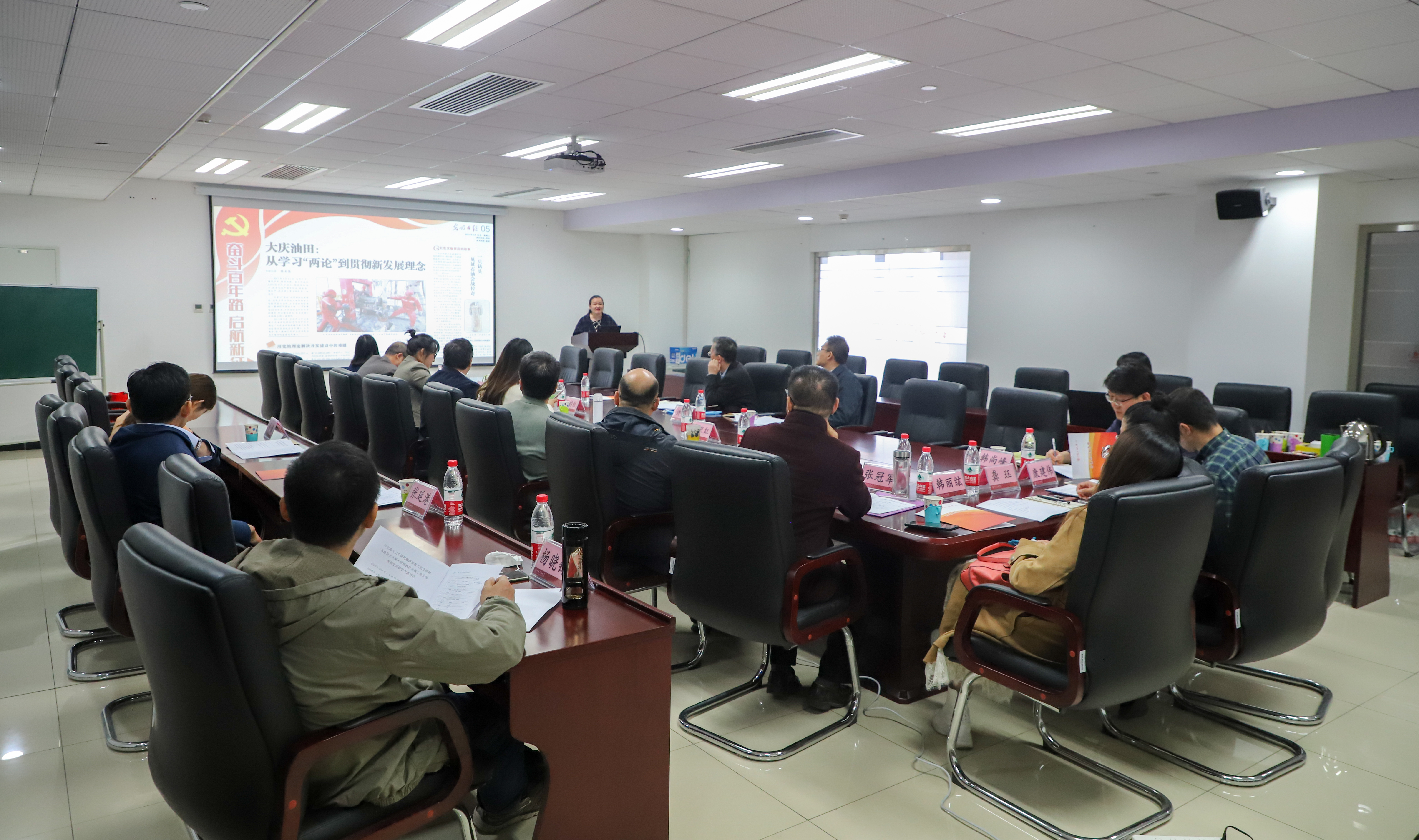 f679dfee582f4e52ab4aaf37c0a8aedc.jpg f679dfee582f4e52ab4aaf37c0a8aedc.jpg