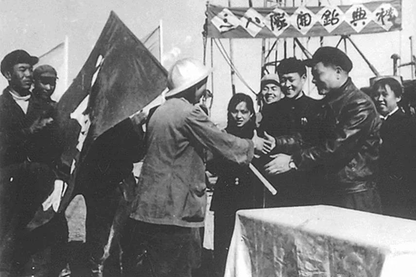 4413bb6b27ae41d891c5ab5d18f4fdaf.jpg 4413bb6b27ae41d891c5ab5d18f4fdaf.jpg