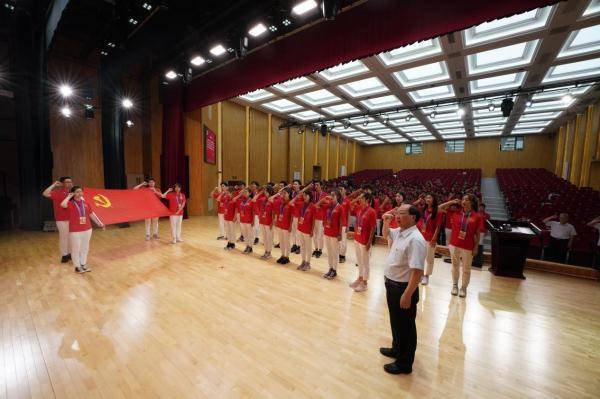 e074949f44e24fd39db33541f83ce0a9.jpg e074949f44e24fd39db33541f83ce0a9.jpg