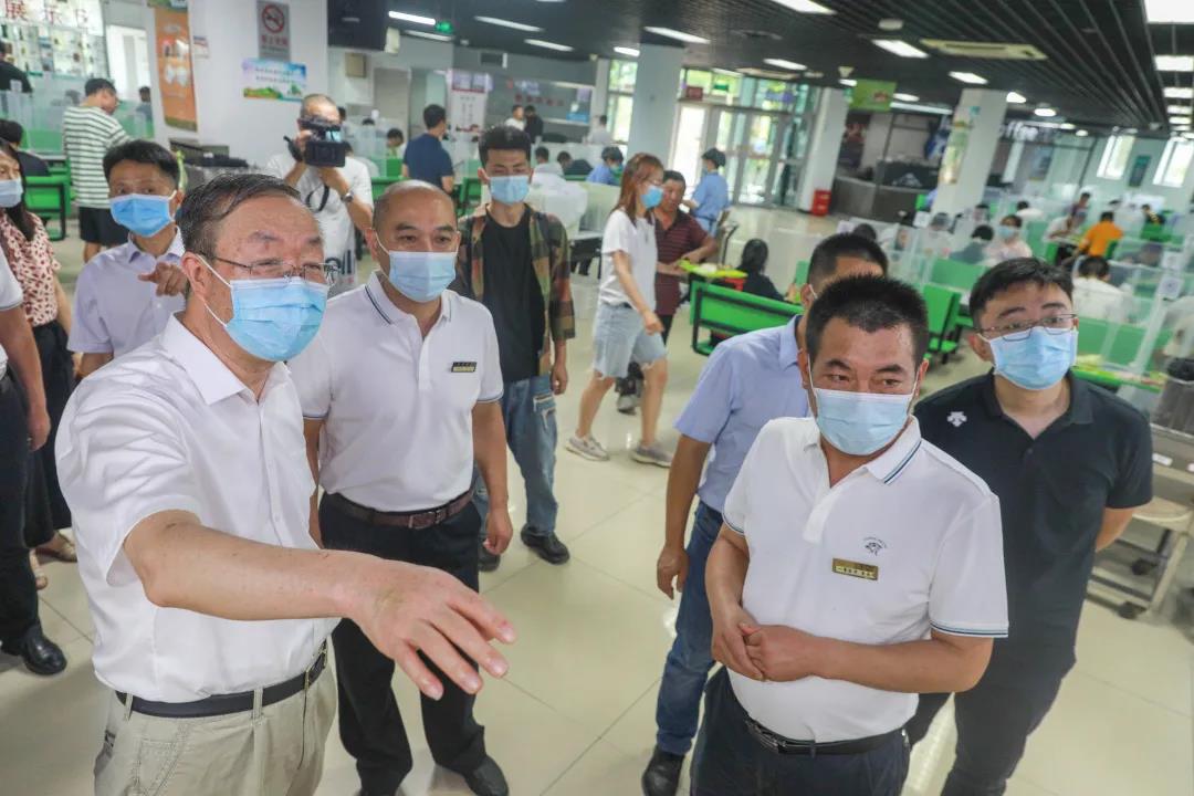 b937c3e2d13240be8bc1fdad5c666922.jpg b937c3e2d13240be8bc1fdad5c666922.jpg