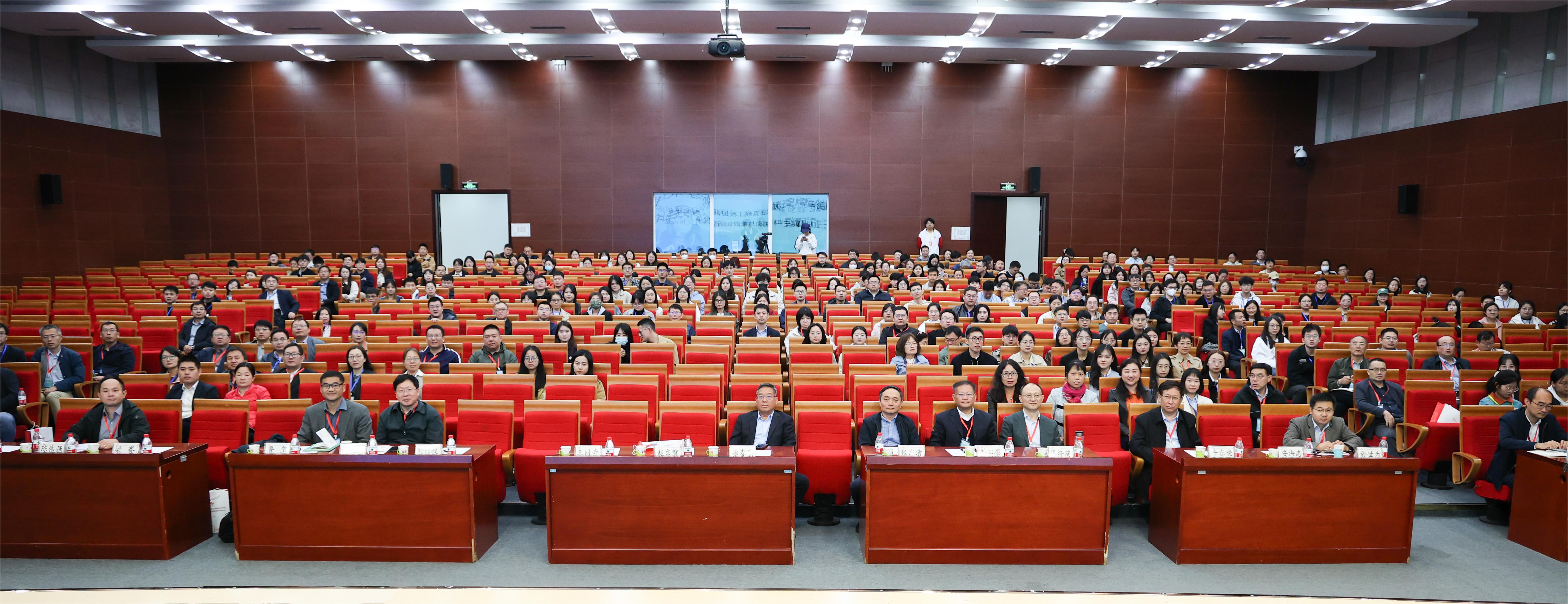 第七届能源资源系统工程国际学术年会暨第三届碳中和与能源创新发展论坛_杨文琰摄 (11).jpg